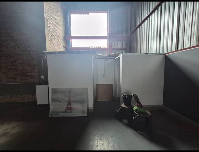 385M² WAREHOUSE TO LET IN KRUGERSDORP CENTRAL